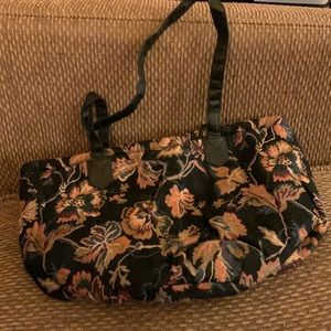 Sarne hand stitched shoulder bag